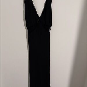 Elegant Black Sleeveless Dress